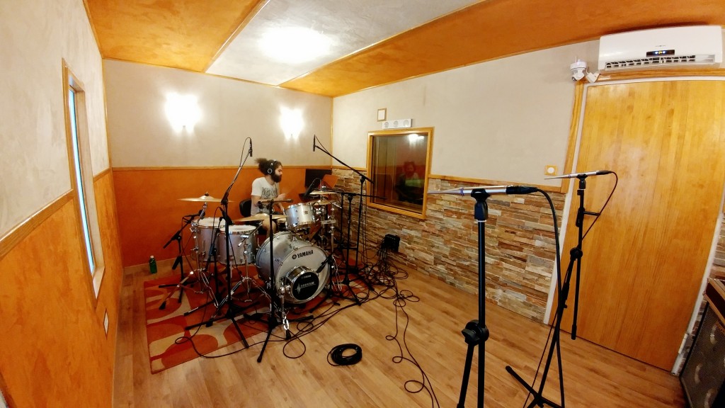 Graba baterías en Robin Groove estudio