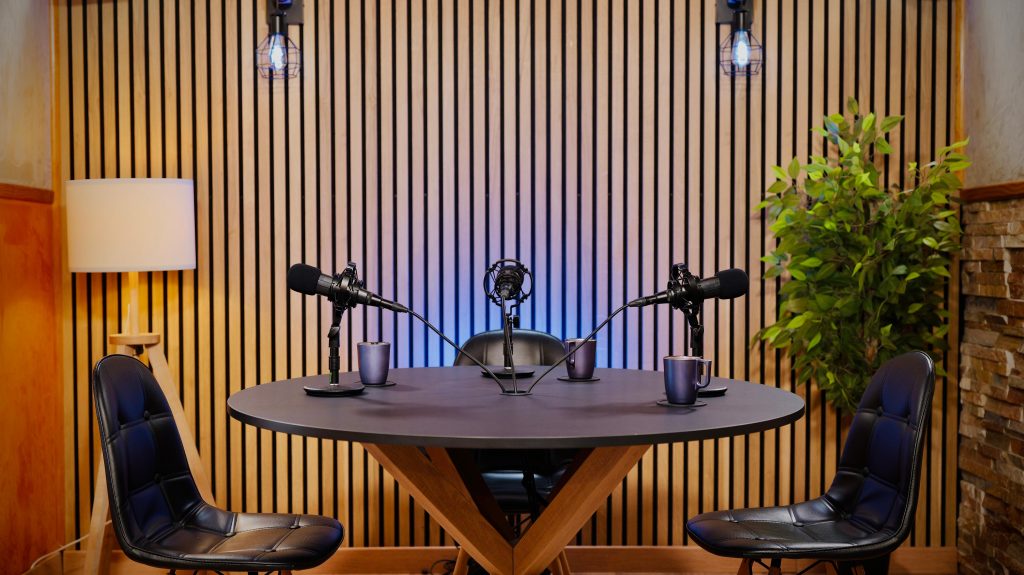 Mesa redonda grabación de podcast